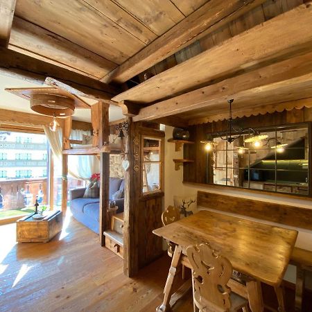 Calore Di Una Casa Di Montagna Кампітелло-ді-Фасса Екстер'єр фото