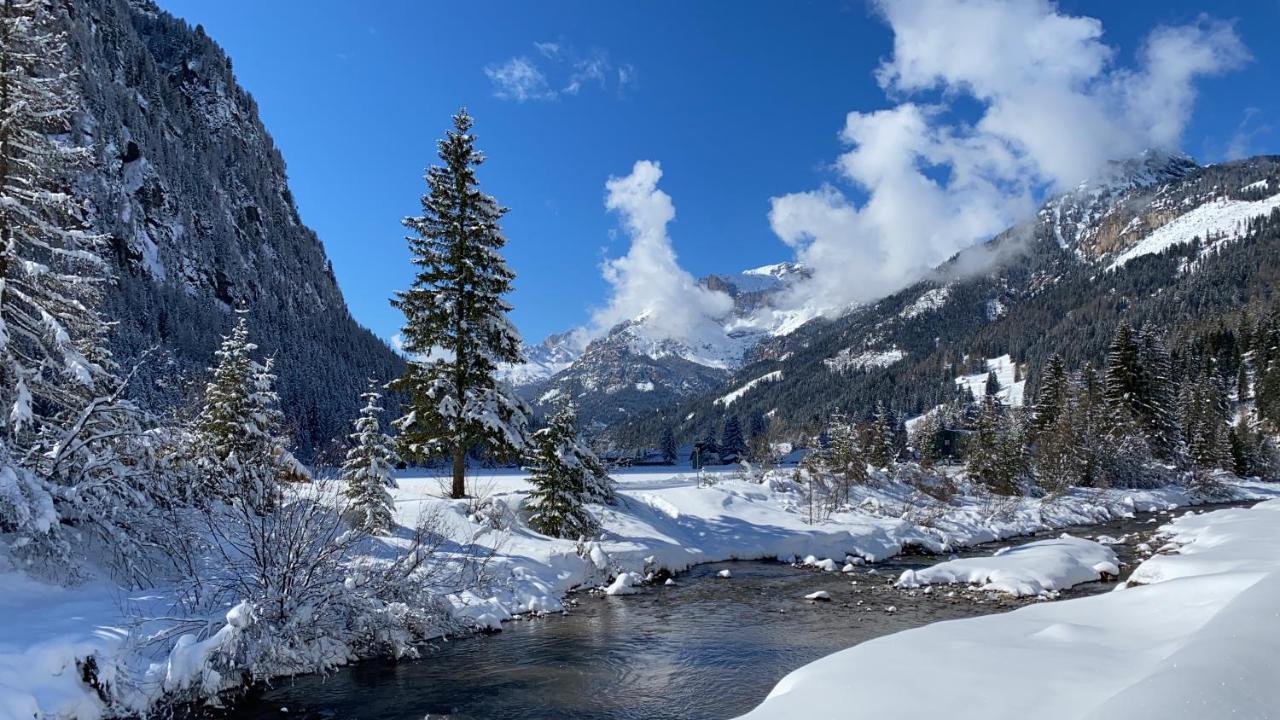 Calore Di Una Casa Di Montagna Кампітелло-ді-Фасса Екстер'єр фото