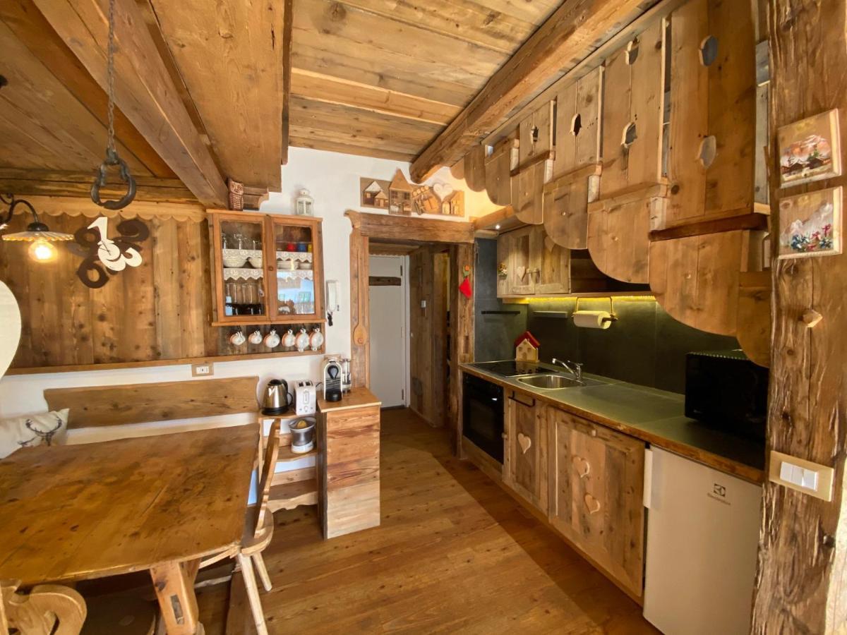 Calore Di Una Casa Di Montagna Кампітелло-ді-Фасса Екстер'єр фото